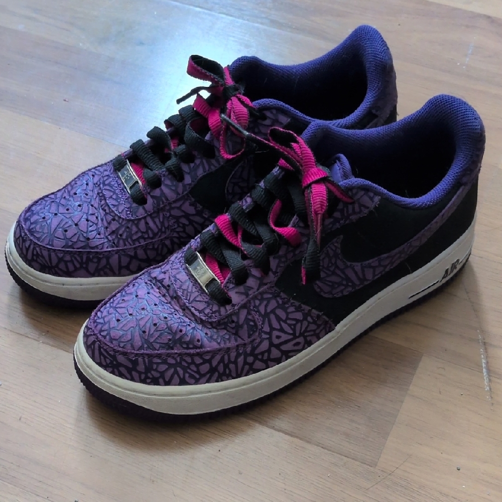 Nike Air Purple and Black Sneakers
